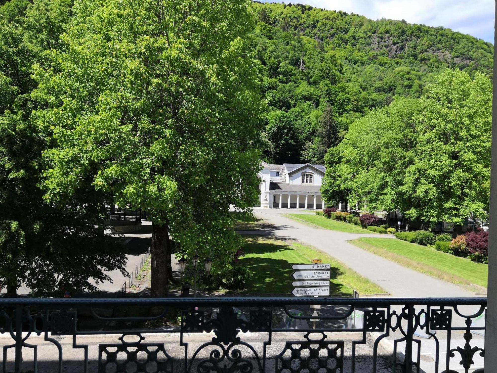 Royal Luchon Lejlighedshotel Bagnères-de-Luchon Eksteriør billede